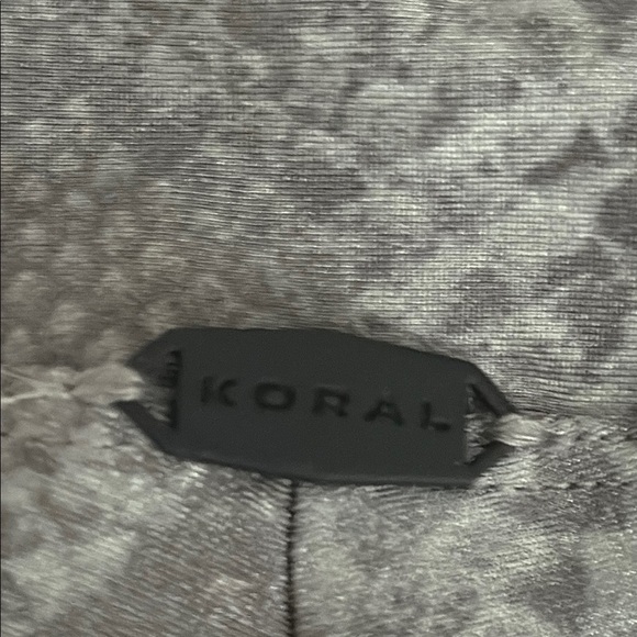 Koral Gray Patterned Leggings - Picture 9 of 12